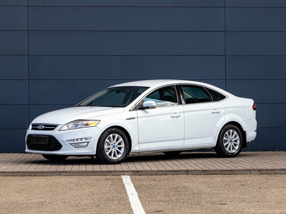2013 Ford Mondeo IV Рестайлинг, белый, 995000 рублей