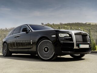 2015 Rolls-Royce Ghost I Рестайлинг (Series II), чёрный, 14500000 рублей, вид 2