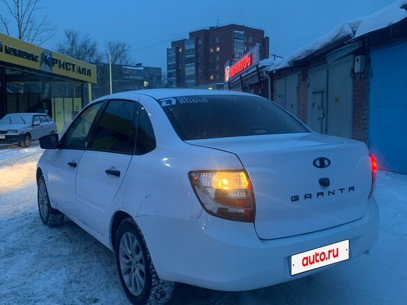 2012 Lada (ВАЗ) Granta I, белый, 210000 рублей - вид 6