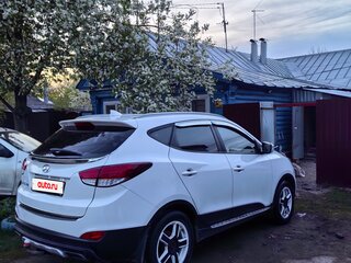 2014 Hyundai ix35 I Рестайлинг, белый, 1700000 рублей, вид 2