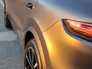 2021 Porsche Cayenne III, серый, 9300000 рублей, вид 5
