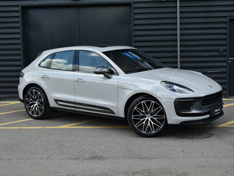 2026 Porsche Macan I Рестайлинг 2, серый, 13990000 рублей, вид 3