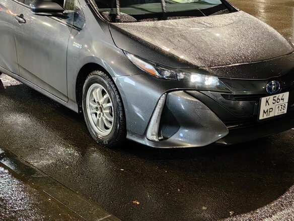 2017 Toyota Prius PHV ZVW52 IV (XW50), серый, 1730000 рублей - вид 2