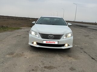 2014 Toyota Camry VII (XV50), белый, 1842000 рублей, вид 3