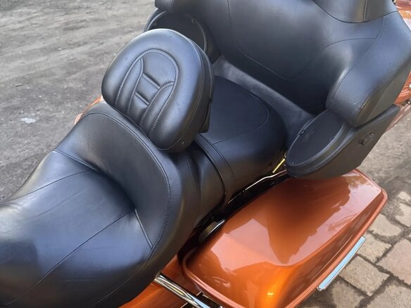 2014 Harley-Davidson Electra Glide, золотистый, 1590000 рублей - вид 12
