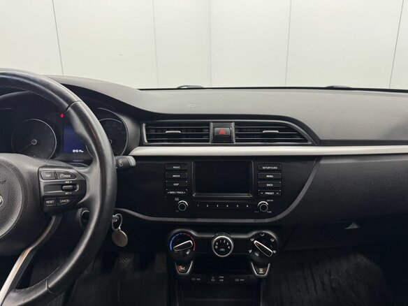 2017 Kia Rio X-Line IV, чёрный - вид 18