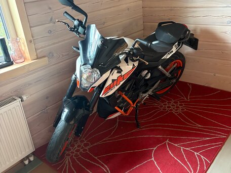 2017 KTM 200 Duke, белый, 230000 рублей, вид 5