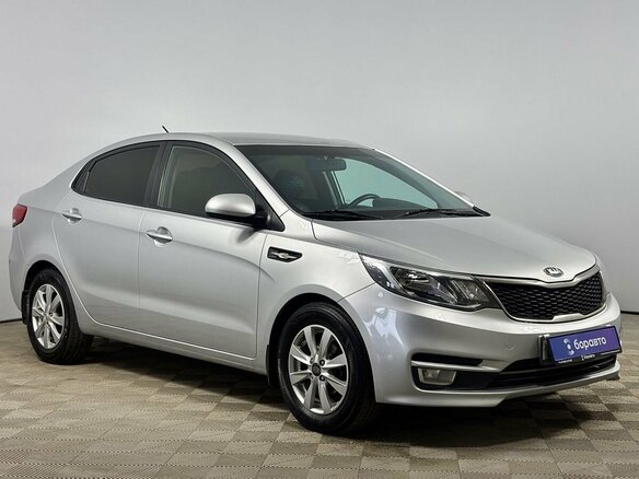 2016 Kia Rio III Рестайлинг, серебристый, 960000 рублей - вид 7