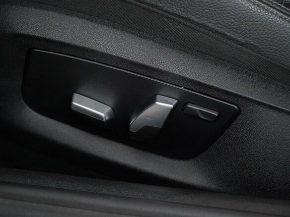 2017 BMW 5 серии 540i xDrive VII (G30/G31/G38), серый - вид 15