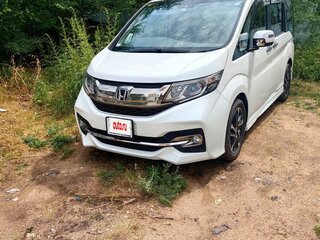 2015 Honda Stepwgn V, белый, 1950000 рублей, вид 1