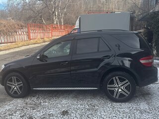 2007 Mercedes-Benz M-Класс 320 II (W164), чёрный, 1100000 рублей, вид 4