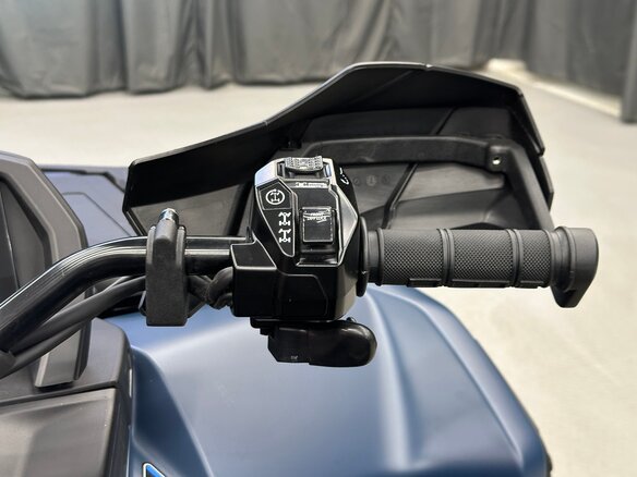 2026 BRP Can-Am Outlander MAX 1000R LTD, синий, 2575000 рублей - вид 18
