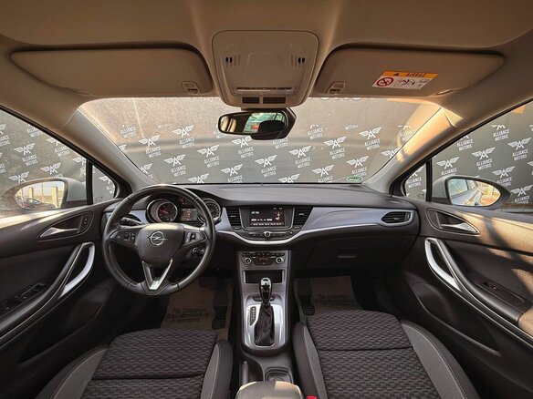 2019 Opel Astra K Рестайлинг, серебристый, 1560000 рублей - вид 13