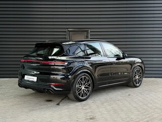2026 Porsche Cayenne III Рестайлинг, чёрный, 21000000 рублей, вид 5
