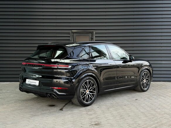 2026 Porsche Cayenne III Рестайлинг, чёрный, 21000000 рублей - вид 4