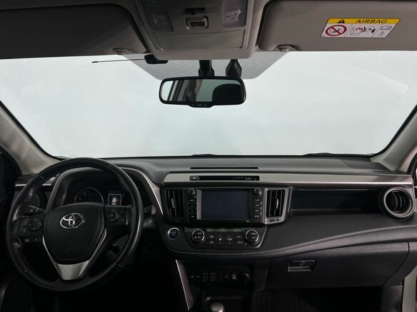 2018 Toyota RAV4 IV (XA40) Рестайлинг, белый - вид 12