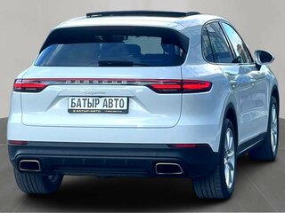 2020 Porsche Cayenne III, белый, 6650000 рублей, вид 4
