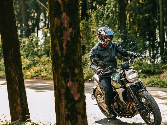 2025 Kove 500F Wild, зелёный, 705000 рублей - вид 12