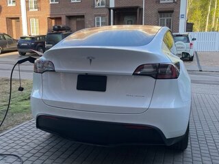 2022 Tesla Model Y Long Range Dual Motor I, белый, 4300000 рублей, вид 4