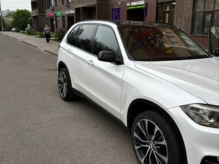 2017 BMW X5 25d III (F15), белый, 3250000 рублей, вид 4