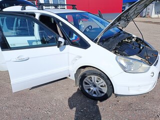 2009 Ford S-MAX I, белый, 700000 рублей, вид 3