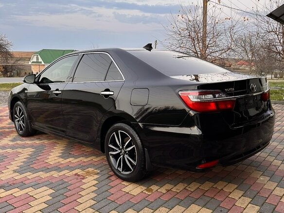 2015 Toyota Camry VII (XV50) Рестайлинг, чёрный, 2130000 рублей - вид 7