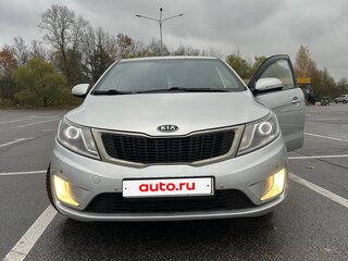 2012 Kia Rio 4-speed III, серебристый, 720000 рублей, вид 5