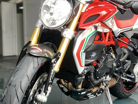 2017 MV Agusta Dragster 800, красный, 1930000 рублей, вид 5