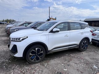 2023 Chery Tiggo 7 Pro Plug-in Hybrid, белый, 1638800 рублей, вид 4