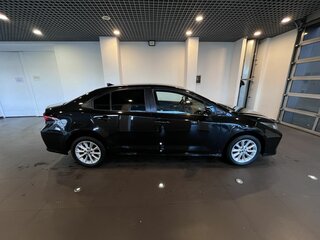 2019 Toyota Corolla XII (E210), чёрный, 1745000 рублей, вид 2