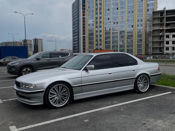 1999 BMW 7 серии 735i III (E38) Рестайлинг, серебристый, 1400000 рублей - вид 26