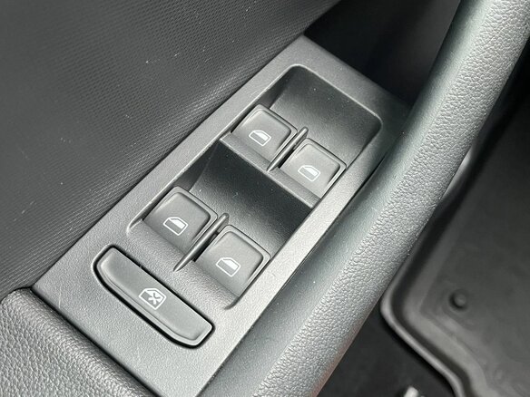 2015 Skoda Rapid I, синий - вид 15