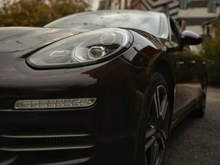 2013 Porsche Panamera 4S I Рестайлинг, коричневый, 4250000 рублей, вид 3