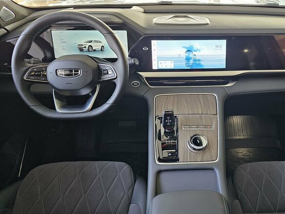 2026 Geely Monjaro I Рестайлинг, серый, 4558590 рублей - вид 9