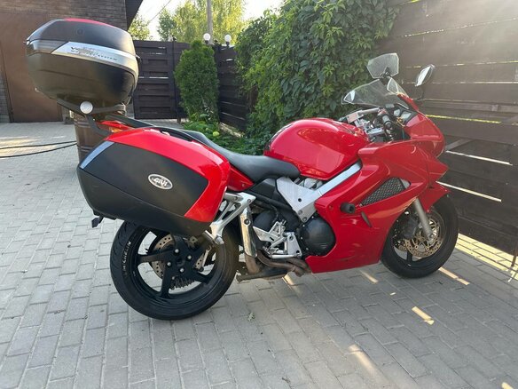 2002 Honda VFR 800, красный, 300000 рублей - вид 10