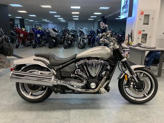 2005 Yamaha XV 1700 Warrior, серый, 990000 рублей, вид 1