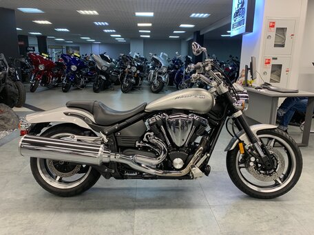 2005 Yamaha XV 1700 Warrior, серый, 990000 рублей, вид 1