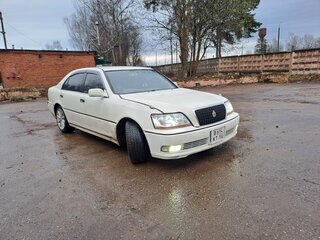 2001 Toyota Crown Majesta III (S170), белый, 700000 рублей, вид 5
