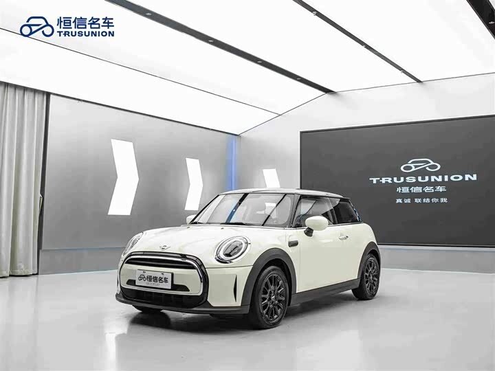 Открыть фотографии: Mini Hatch III (F55/F56) Рестайлинг 2