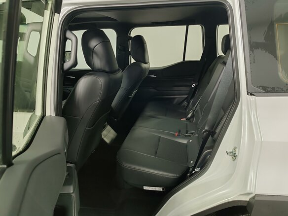 2025 Toyota Land Cruiser Prado 250 Series, белый - вид 20
