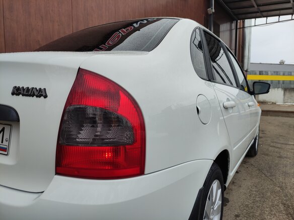 2010 Lada (ВАЗ) Kalina I, белый, 465000 рублей - вид 12