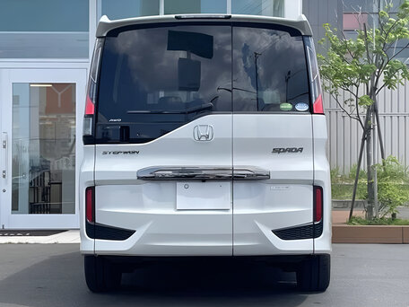 2021 Honda Stepwgn Spada V Рестайлинг, белый, 2217000 рублей, вид 5