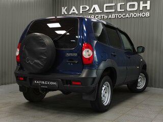 2017 Chevrolet Niva I Рестайлинг, серый, 640000 рублей, вид 2