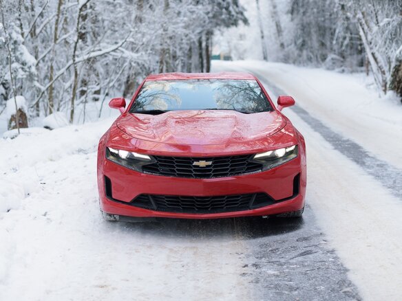 2019 Chevrolet Camaro VI Рестайлинг, красный, 1860000 рублей - вид 4