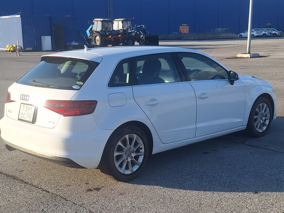 2016 Audi A3 III (8V), белый, 1330000 рублей - вид 12