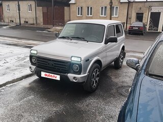 2017 Lada (ВАЗ) 2121 (4x4) Urban I Рестайлинг, серебристый, 510000 рублей, вид 2