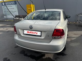 2012 Volkswagen Polo V, серебристый, 610000 рублей, вид 4