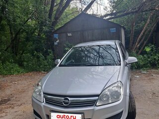 2013 Opel Astra H Рестайлинг, серебристый, 650000 рублей, вид 3