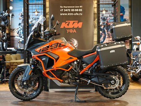 2023 KTM 1290 Super Adventure S, оранжевый, 1899900 рублей, вид 2