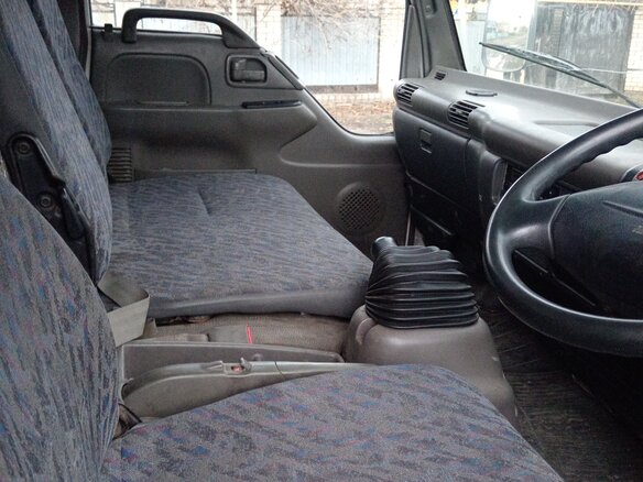 2001 Isuzu Elf (N-series), белый, 1000000 рублей - вид 12